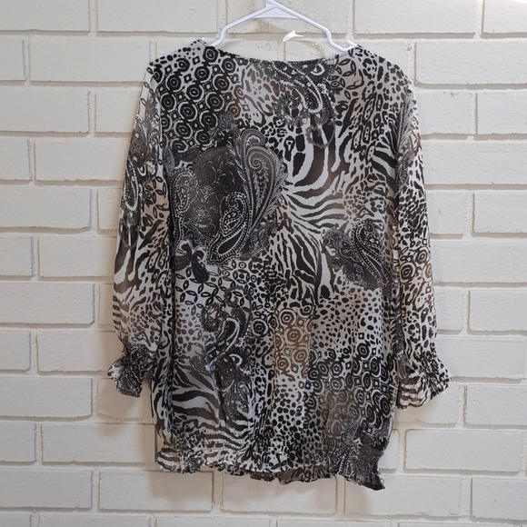 Dressbarn Animal Print Boho Sheer Overlay Embellished Top. Size 1X - Picture 8 of 10